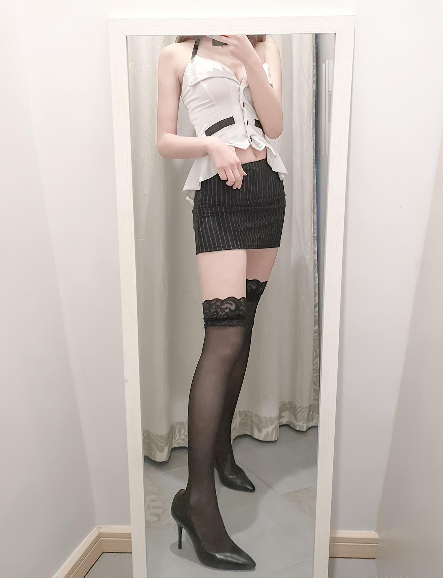 成都高级气质嫩妹，做起来爽翻