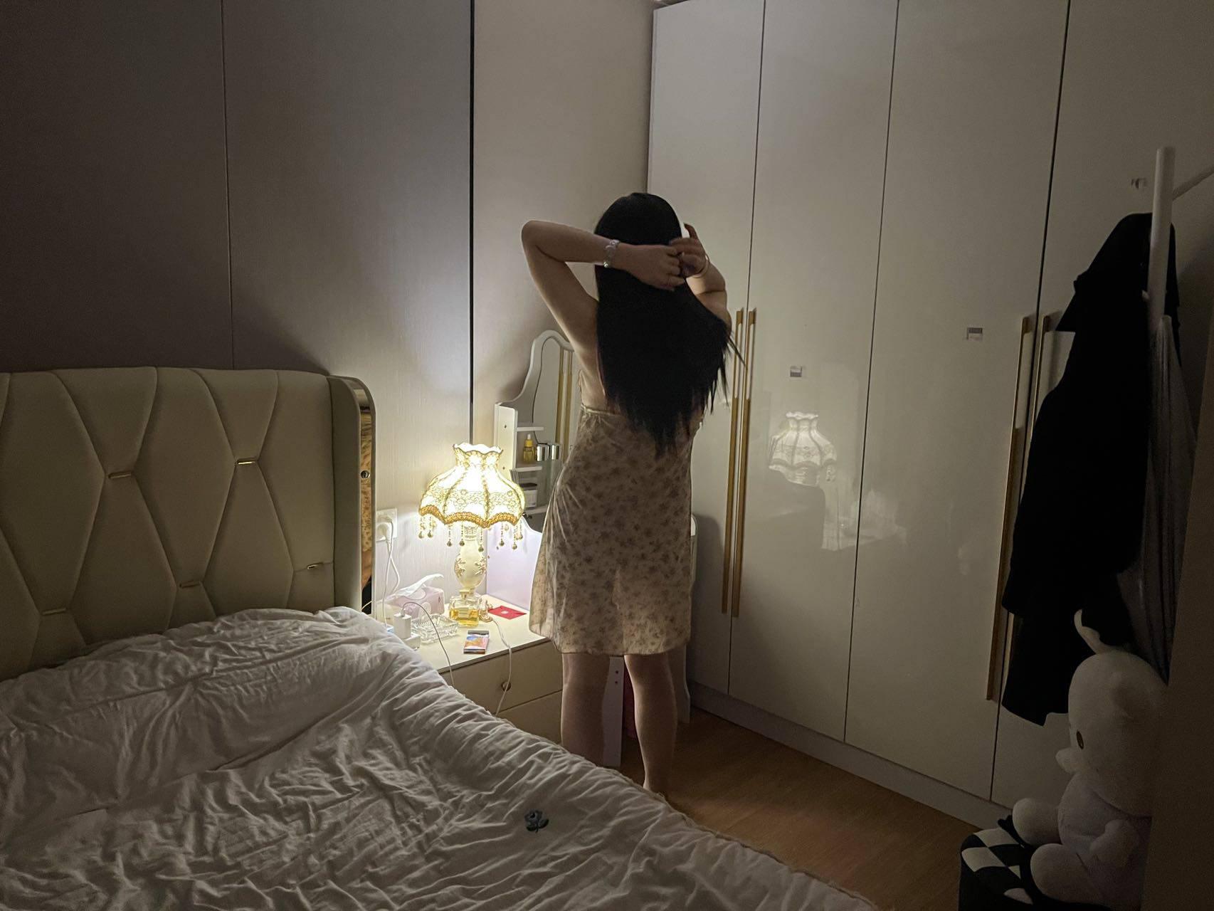 分享拱墅区大胸蓝汐