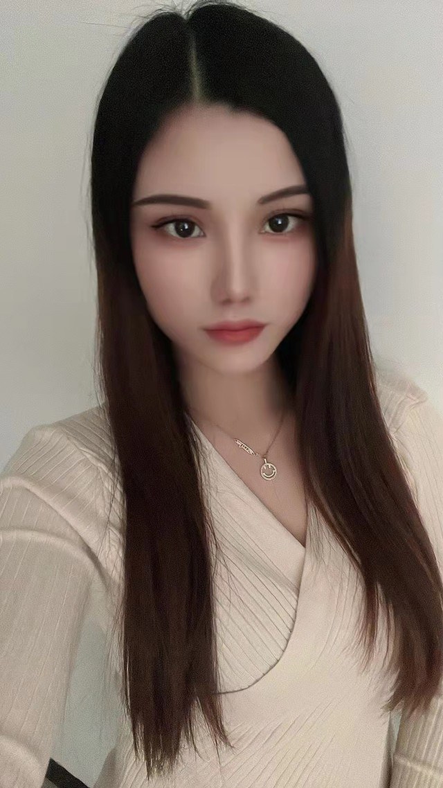 身材高挑的悦悦妹子