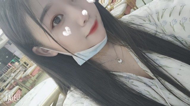 梦梦，小姐姐文艺，身材好年轻