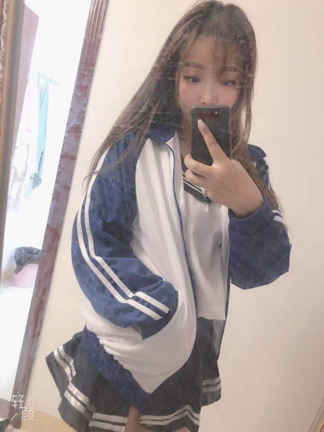 学生装非常美