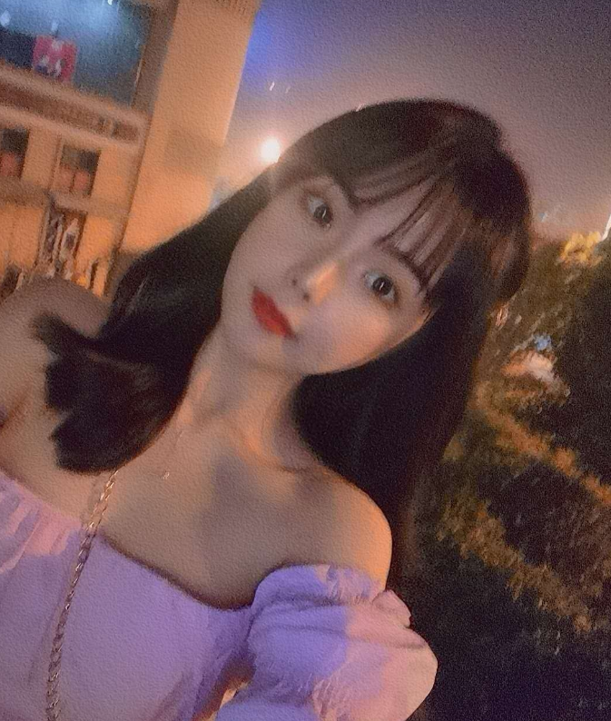 浦东 颜~she学生妹，刚刚下海被艹的哇哇叫