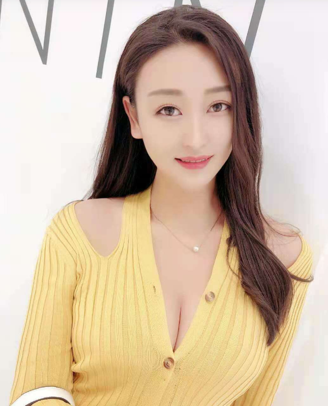 工作室妹子