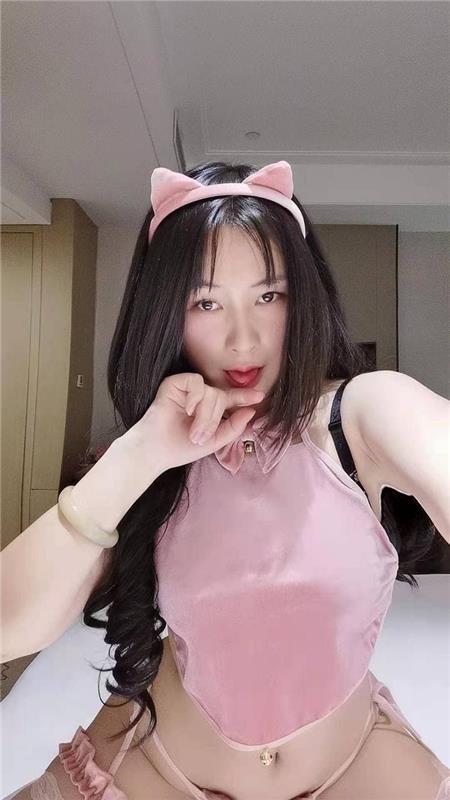 风Sao大屁股轻熟姐姐